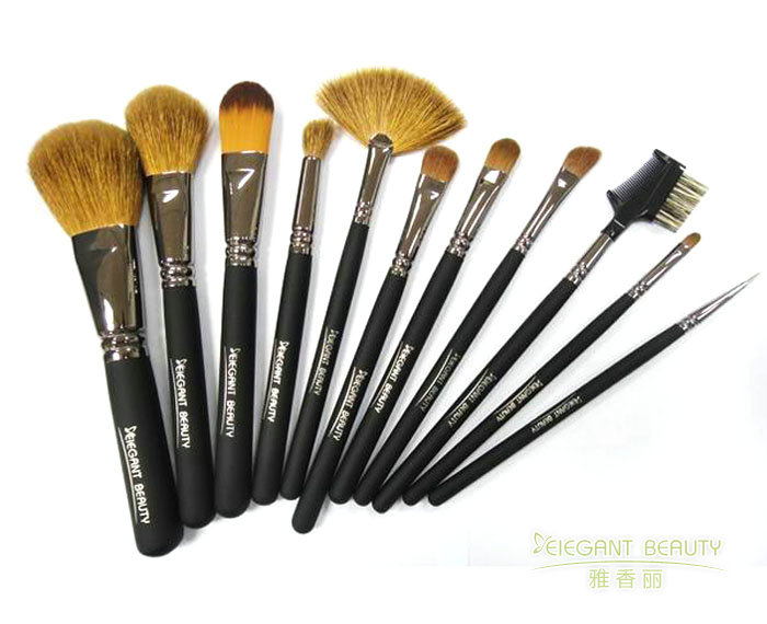 化妝刷工廠的刷毛裁剪技術(shù)如何保證刷毛端面平整？